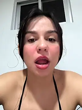 Snapshot of Daniela-rosee chatting on 17, 10, 2025 Daniela-rosee online show from 17, 10, 2025