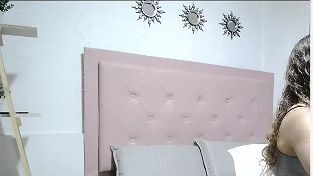 Dulce  Lovee online show from 13, 10, 2025