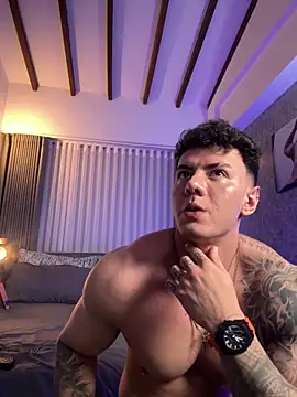 Snapshot of Thomas_Falcon chatting on 3, 10, 2025 Thomas Falcon online show from 3, 10, 2025