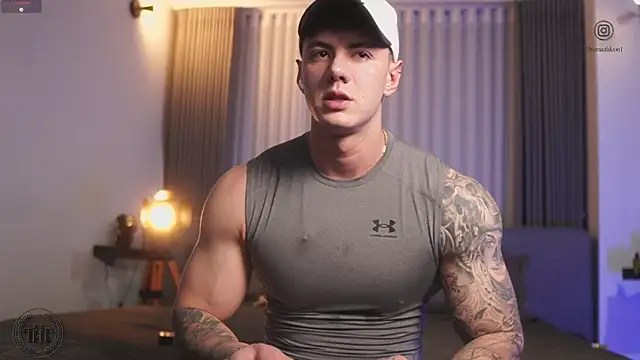 Snapshot of Thomas_Falcon chatting on 23, 10, 2025 Thomas Falcon online show from 23, 10, 2025