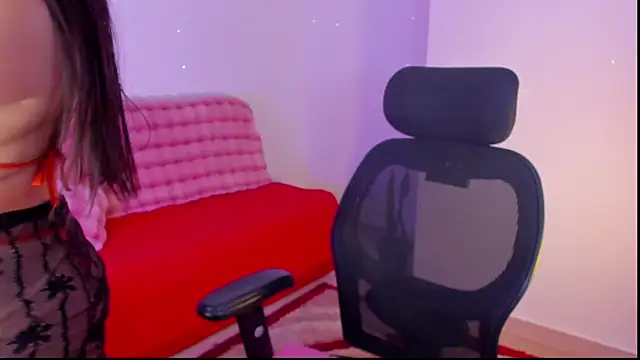 Snapshot of SofiaBermudez chatting on 13, 11, 2025 SofiaBermudez online show from 13, 11, 2025