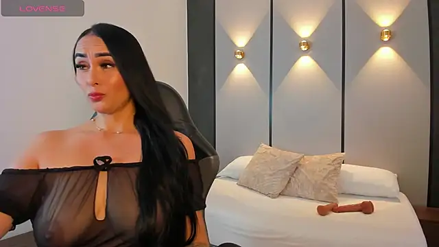 ashly moonn online show from 18, 12, 2025