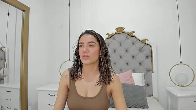 Skylerwhite02 online show from 3, 5, 2026