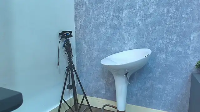 kissme luna online show from 14, 9, 2025