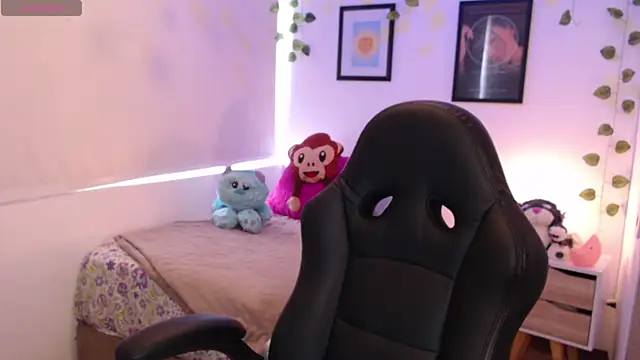 MarilynWhite  online show from 27, 9, 2025