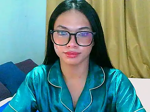 Snapshot of zowi_cock2946 chatting on 6, 10, 2025 zowi cock2946 online show from 6, 10, 2025