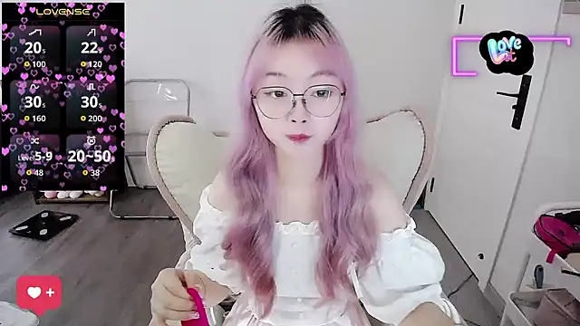 baby-yaya20 online show from 22, 9, 2025