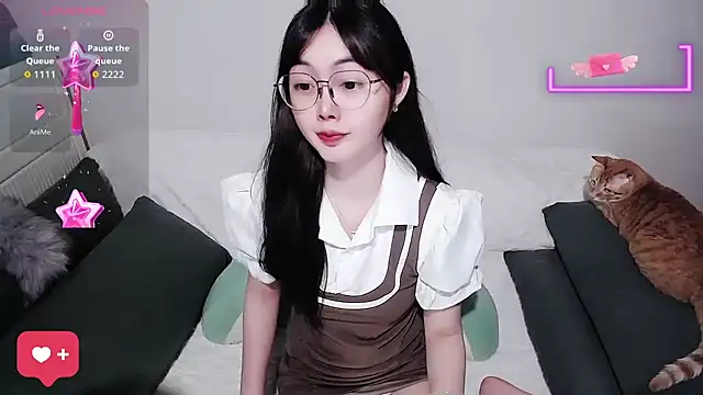 baby-yaya20 online show from 15, 6, 2026