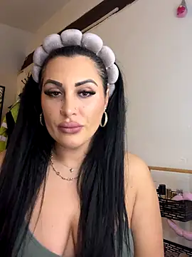Snapshot of Morvena chatting on 11, 9, 2025 Morvena online show from 11, 9, 2025
