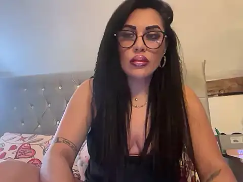 Snapshot of Morvena chatting on 13, 9, 2025 Morvena online show from 13, 9, 2025
