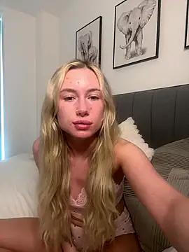 SexySaraxxoo online show from 15, 1, 2026