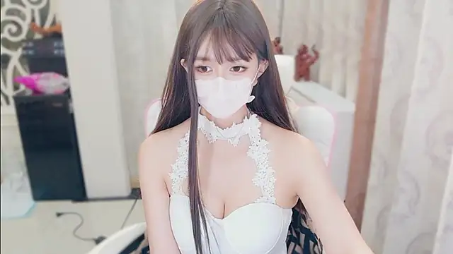 Snapshot of Aurora-77 chatting on 28, 10, 2025 Aurora-77 online show from 28, 10, 2025