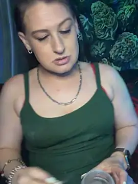Snapshot of shortywidaphatty chatting on 6, 5, 2026 shortywidaphatty online show from 6, 5, 2026