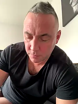 Marronglace1 online show from 16, 12, 2025