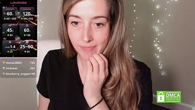 Snapshot of SuggestiveBehavior chatting on 25, 10, 2025 SuggestiveBehavior online show from 25, 10, 2025