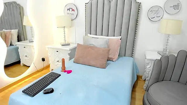 CherryVelvet19 online show from 25, 9, 2025