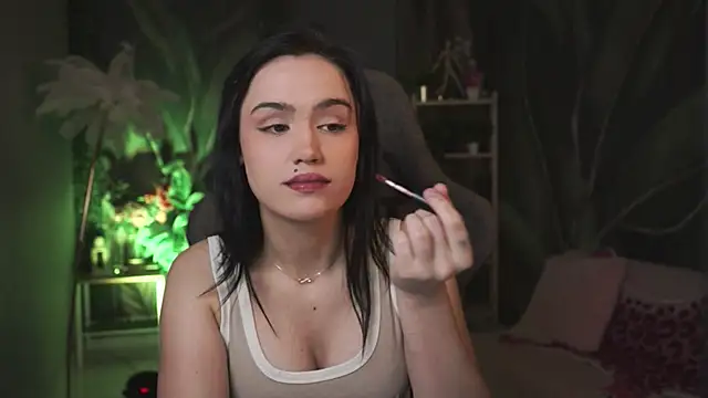 MonicaFarmer online show from 10, 4, 2026