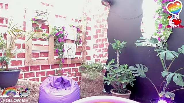 Charlotte Landry   online show from 20, 6, 2026