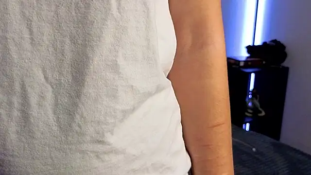 Snapshot of sunsh11ne chatting on 24, 10, 2025 sunsh11ne online show from 24, 10, 2025