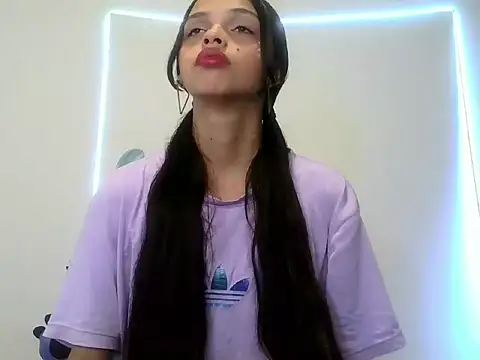 Snapshot of lucy_babyy chatting on 6, 10, 2025 lucy babyy online show from 6, 10, 2025