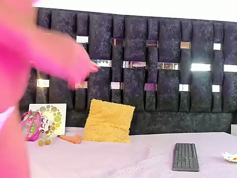 Kimberly TaylorX online show from 15, 12, 2025