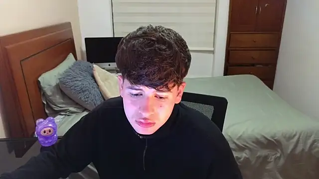 tightncuteass online show from 10, 10, 2025