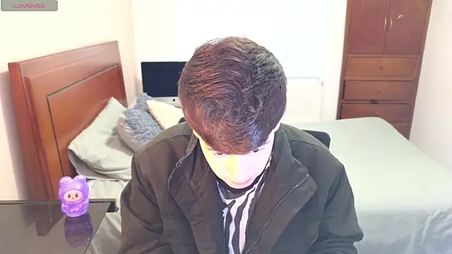 tightncuteass online show from 16, 10, 2025