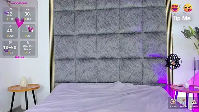 Snapshot of IvannaaVega chatting on 2, 10, 2025 IvannaaVega online show from 2, 10, 2025