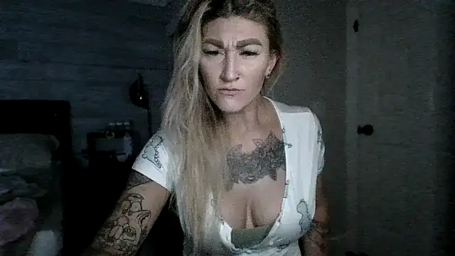 Snapshot of baddiexxmorgyn chatting on 16, 9, 2025 baddiexxmorgyn online show from 16, 9, 2025