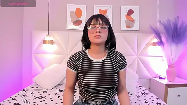 Adara  carter  online show from 20, 9, 2025