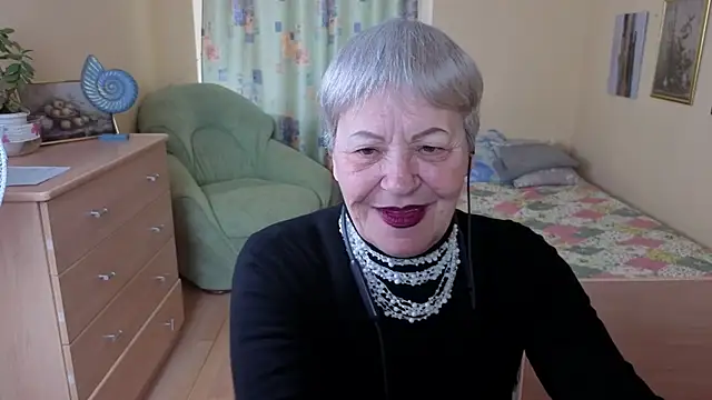 Snapshot of Freya_Fable chatting on 29, 9, 2025 Freya Fable online show from 29, 9, 2025
