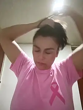 Snapshot of vanessa-titisM chatting on 23, 12, 2025 vanessa-titisM online show from 23, 12, 2025