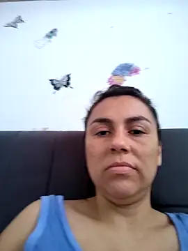 Snapshot of vanessa-titisM chatting on 16, 4, 2026 vanessa-titisM online show from 16, 4, 2026