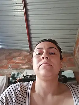 Snapshot of vanessa-titisM chatting on 17, 5, 2026 vanessa-titisM online show from 17, 5, 2026
