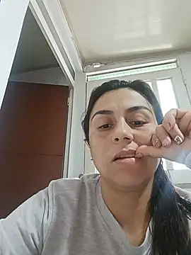 Snapshot of vanessa-titisM chatting on 29, 5, 2026 vanessa-titisM online show from 29, 5, 2026