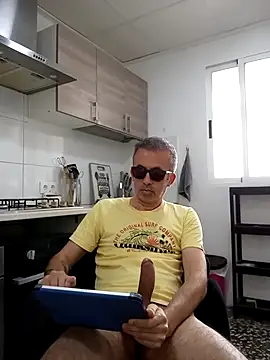 EmilioTaladdro online show from 12, 5, 2026
