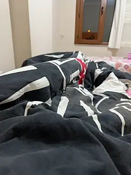 LAZ3R1 online show from 21, 9, 2025