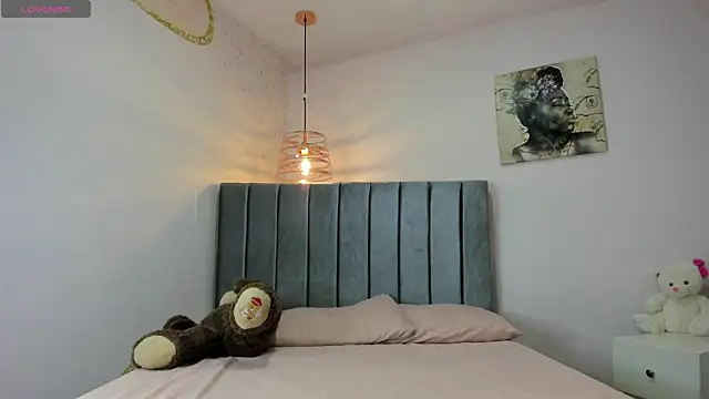 debora ortiz online show from 29, 9, 2025