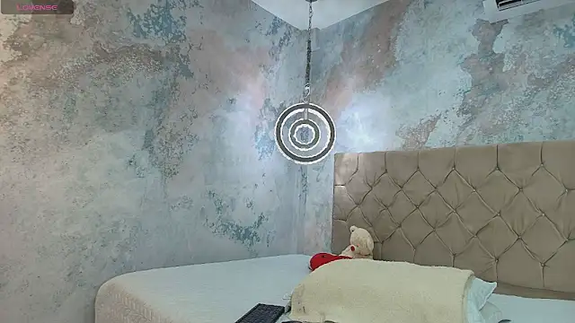 debora ortiz online show from 21, 10, 2025