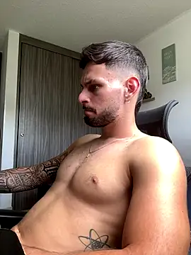 Boy Fitt02 online show from 11, 9, 2025