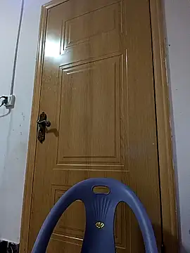 luy-xinh02 online show from 7, 10, 2025