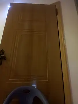 luy-xinh02 online show from 9, 10, 2025