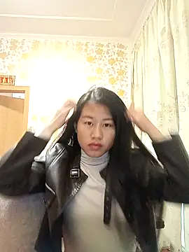 luy-xinh02 online show from 3, 11, 2025