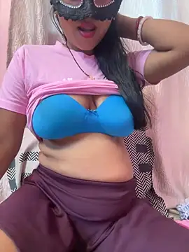 Snapshot of hottylizaa chatting on 25, 9, 2025 hottylizaa online show from 25, 9, 2025