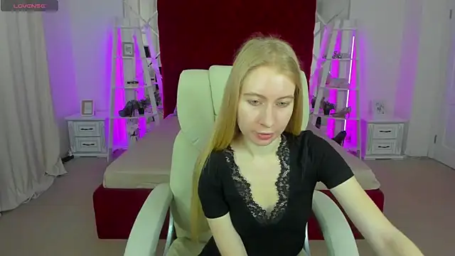 Alina Blonde online show from 9, 5, 2026