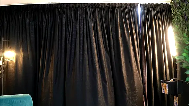 YuliaDesirevska online show from 21, 12, 2025