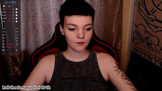 KrisNeal online show from 4, 12, 2025