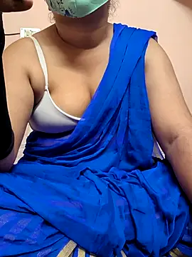 Snapshot of preethi-lovely chatting on 9, 10, 2025 preethi-lovely online show from 9, 10, 2025