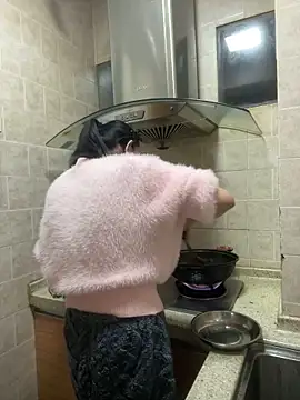 xiuchun100 online show from 18, 11, 2025