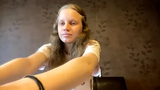 Snapshot of GlyndaCaver chatting on 28, 9, 2025 GlyndaCaver online show from 28, 9, 2025